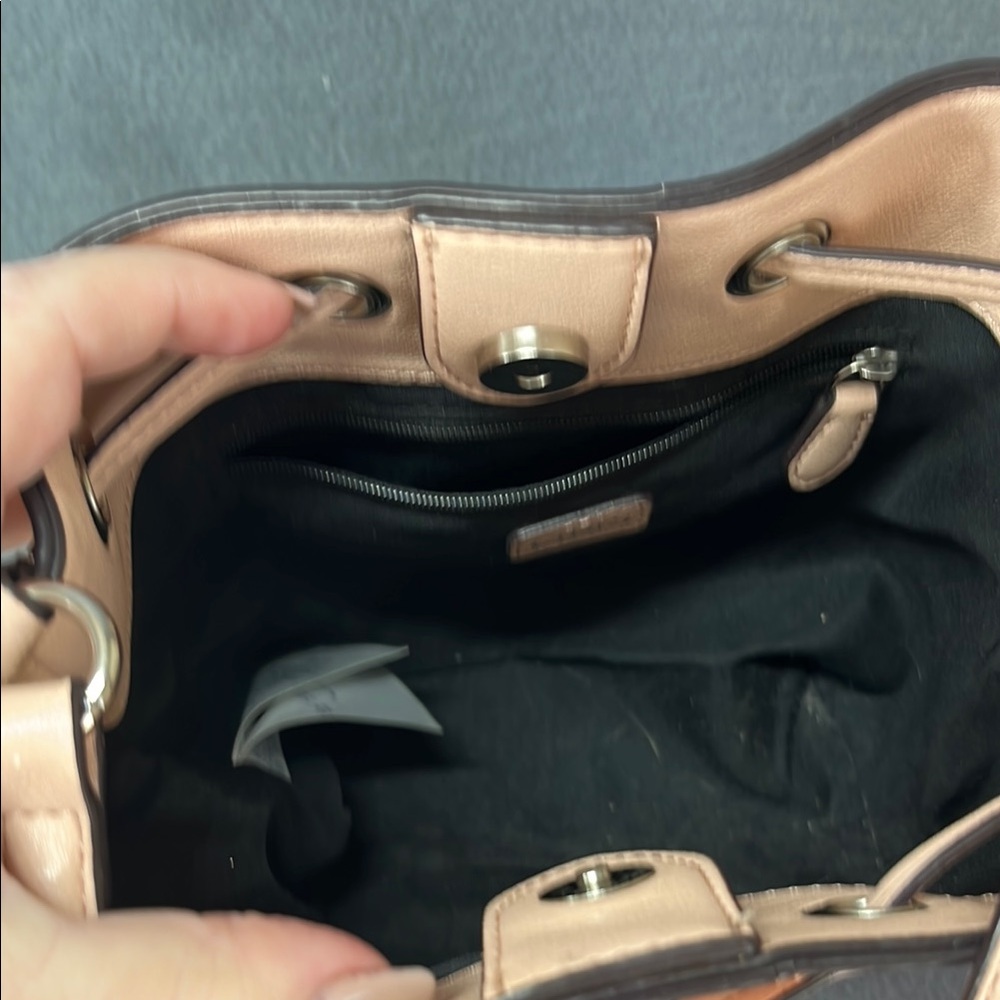 Chaps Pink Beige Crossbody Bucket Bag - Picture 9 of 16